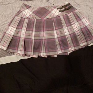 ❤️Cherokee mini skirt. (Juniors XL 14-16)